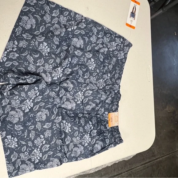 Floral Print Shorts - Picture 6 of 6